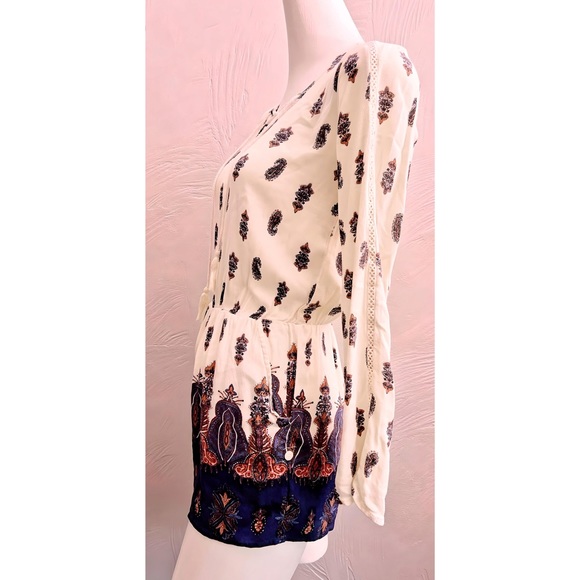 GUC Kendall & Kylie Romper Size XS Zip Up Back & Lace Front Minimal Wear - Picture 5 of 12